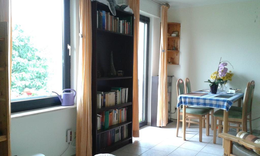 B&B Am See Koeln - Privatzimmer Bagian luar foto