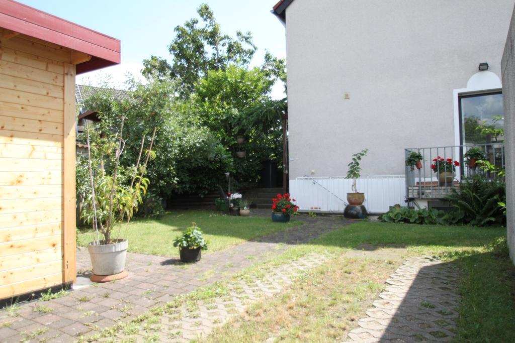 B&B Am See Koeln - Privatzimmer Bagian luar foto