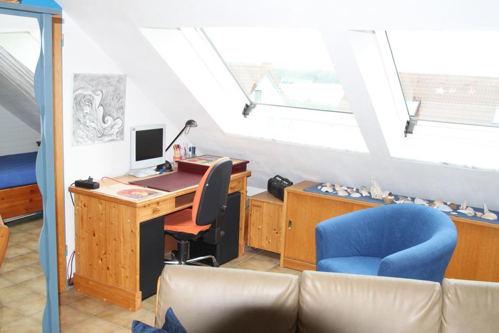 B&B Am See Koeln - Privatzimmer Bagian luar foto