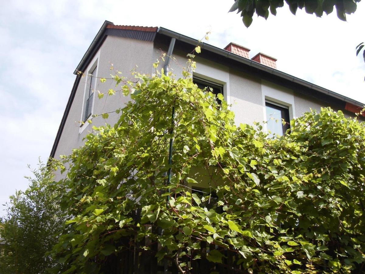 B&B Am See Koeln - Privatzimmer Ruang foto