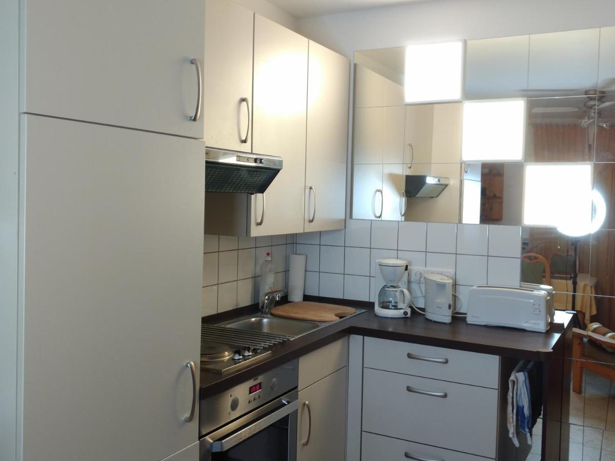 B&B Am See Koeln - Privatzimmer Bagian luar foto