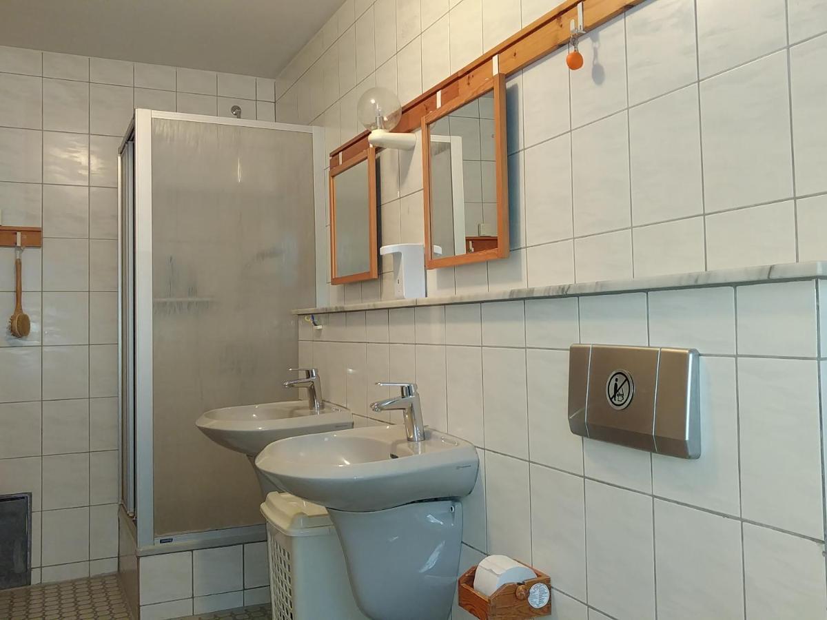 B&B Am See Koeln - Privatzimmer Bagian luar foto